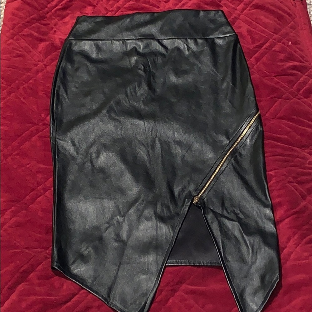 NWOT Faux Leather Skirt